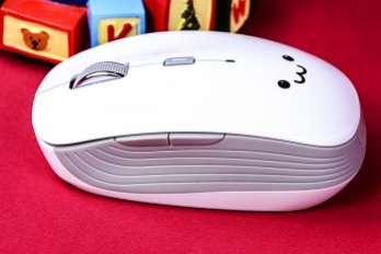 Sở hữu chuột không dây Elecom với giá ưu đãi 259.000VND