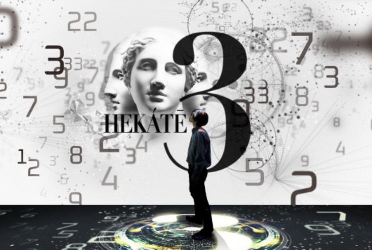 Xem bói bằng công nghệ AI tại triển lãm "Naked Uranai"