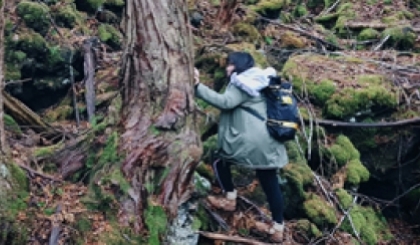 Lan Uyên: Một mình khám phá khu rừng tự sát ở Nhật Bản