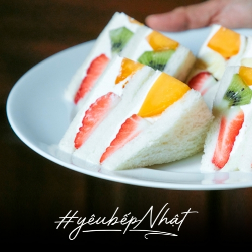 Fruit Sando - Sandwich tươi mát cho ngày hè
