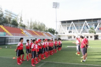 30 cầu thủ nhí tham gia "Trại hè bóng đá thiếu niên TOYOTA 2016"