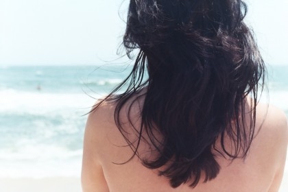 Bí quyết giúp tóc không bết dính trong mùa hè