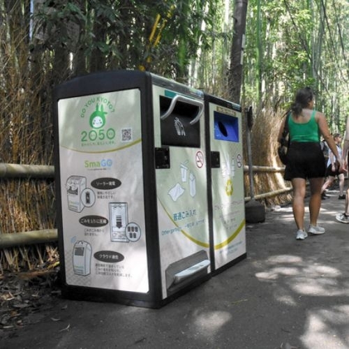 Thùng rác “quay trở lại” Kyoto với công nghệ hiện đại hơn