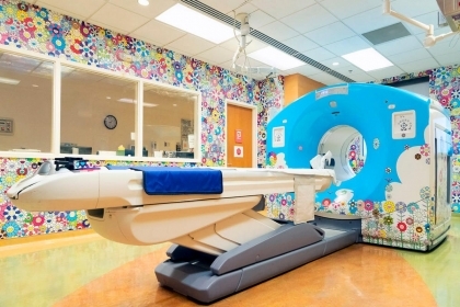 Họa sĩ Nhật biến phòng chụp CT thành tác phẩm nghệ thuật dành cho trẻ em