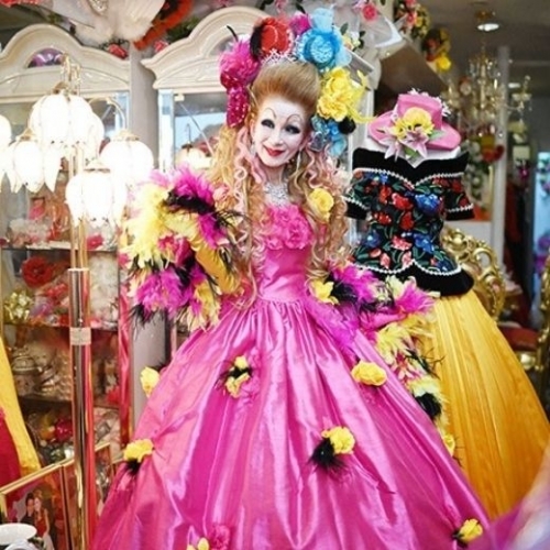 Nàng Cinderella 73 tuổi của quận Shinsaibashi