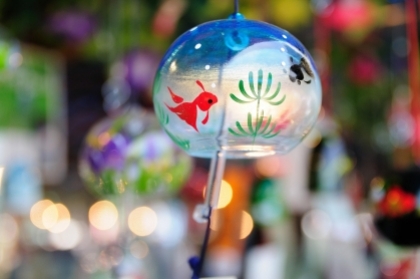 Khi nào điều ước viết trên chuông gió thành hiện thực?