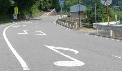 Những con đường "kì bí" có thể phát nhạc khi xe chạy