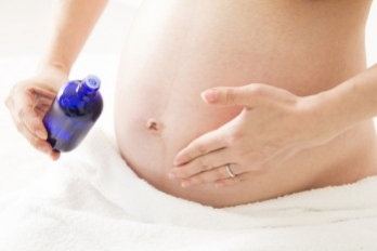 Rạn bụng khi mang thai - Nguyên nhân và giải pháp