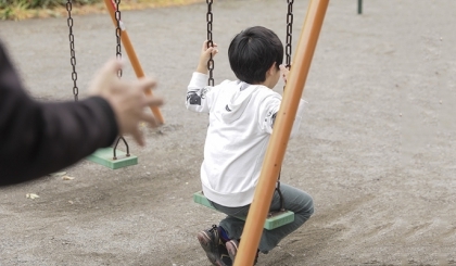 Mẹ Nhật dạy con tự vệ thế nào?