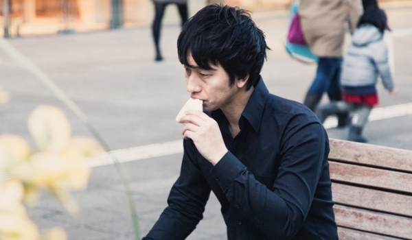 Sự cô đơn của những người đàn ông Nhật Bản tuổi trung niên