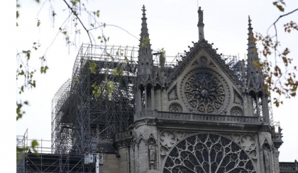 Nhật sẵn sàng hỗ trợ Pháp phục dựng Nhà thờ Đức Bà Paris