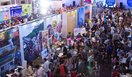 Ngày 1 Feel Japan: "Thất thủ" với hơn 10.000 người tham dự 