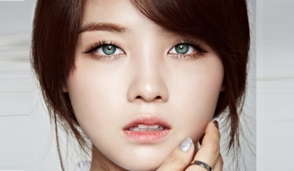 Chọn kính áp tròng chuẩn Nhật cho người mới bắt đầu