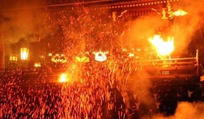 Omizutori, lễ hội "tắm lửa" mùa xuân thú vị tại Nara