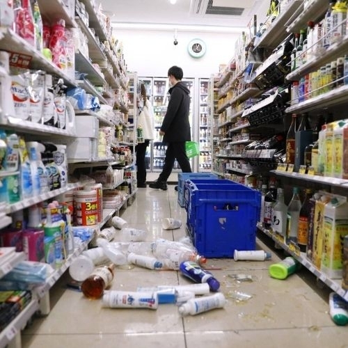 Động đất tại khu vực Tohoku khiến ít nhất 2 người thiệt mạng