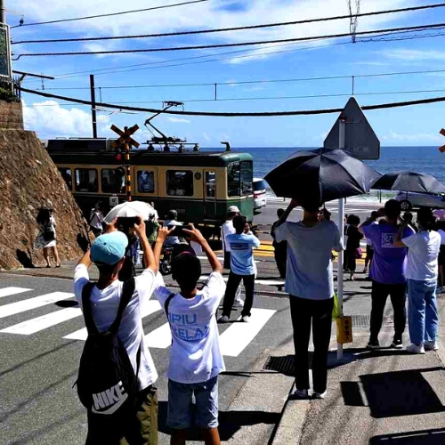 Quá tải du lịch, các địa điểm nổi tiếng ở Nhật bị đe dọa