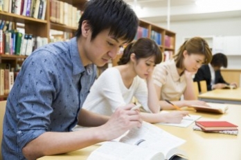 Thi Đại học tại Nhật Bản