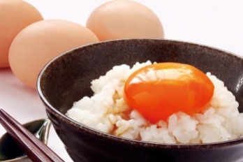Tamago - giấc mơ khởi nguồn từ tình yêu với món cơm trộn trứng sống
