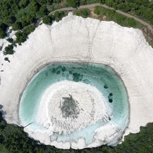 Kagami Numa: Hồ mắt rồng bí ẩn ở tỉnh Akita 