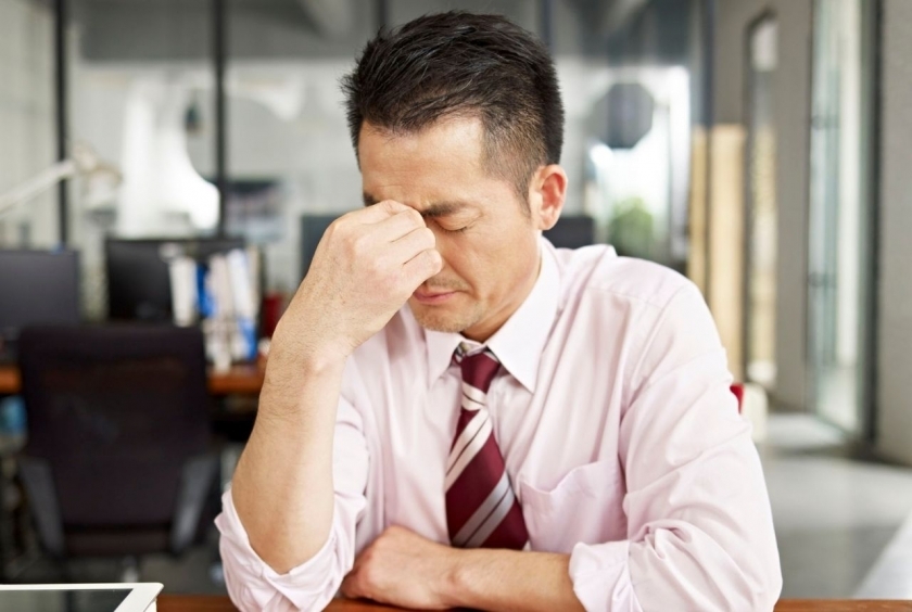 Mẹo phòng tránh khô mắt dành cho dân văn phòng