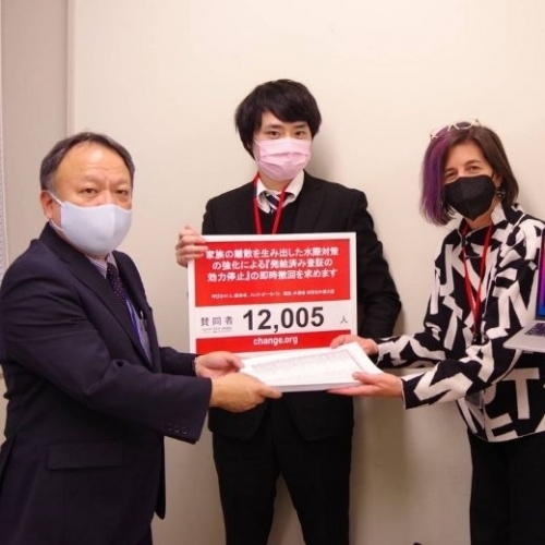 12.000 chữ ký kiến nghị Nhật Bản nới lỏng nhập cảnh 