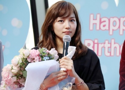 Haruna xúc động vì món quà sinh nhật bất ngờ