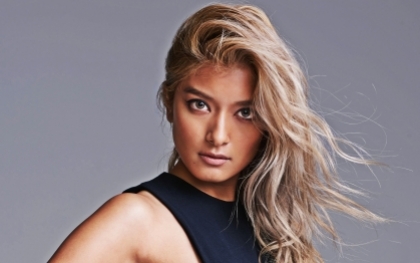 Rola: Nàng mẫu Nhật tài năng mang ba dòng máu