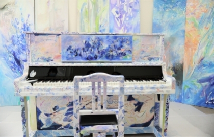 Cây piano đầy màu sắc đẹp ngỡ ngàng tại ga JR Otsuka