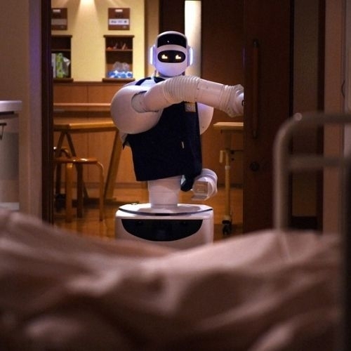 “Điều dưỡng” robot chăm sóc ca đêm tại viện dưỡng lão Nhật