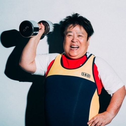 Cụ bà Nhật Bản 72 tuổi, 19 lần vô địch giải nâng tạ thế giới