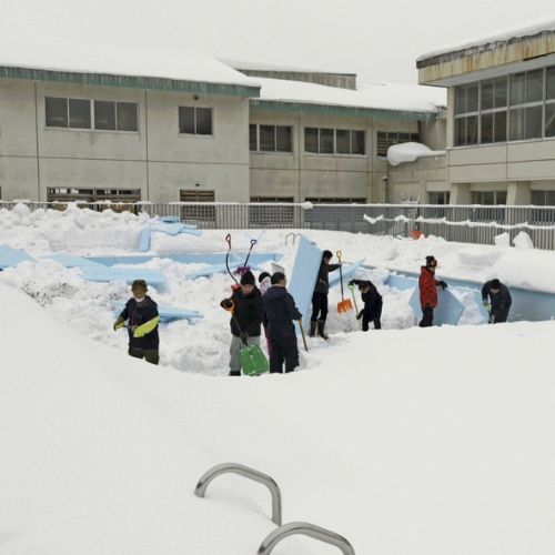 Nhật Bản nghiên cứu sản xuất điện từ tuyết