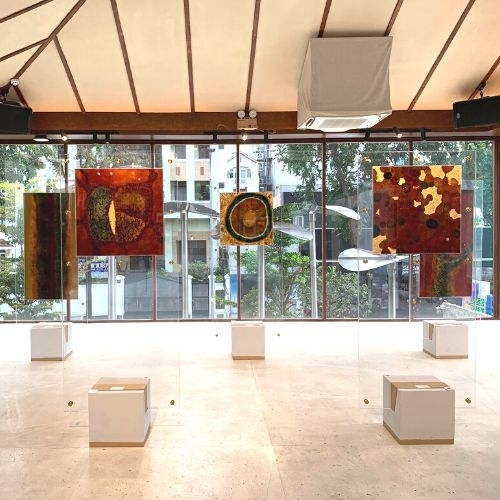 “Lối vào” bình yên với triển lãm sơn mài Portal của nghệ sĩ Saeko Ando