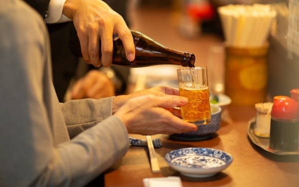 Tachinomi: Các quán bar đứng độc đáo tại Nhật Bản