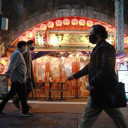 Người Nhật vẫn e ngại đặt tiệc tất niên