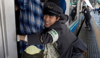 Nghề đẩy khách ở Nhật: Đẩy phải có nghệ thuật