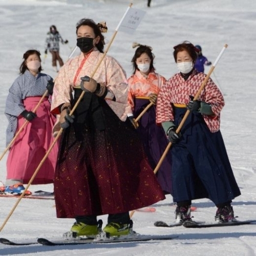 Trượt tuyết: Môn thể thao yêu thích của người Nhật với hơn 100 năm lịch sử