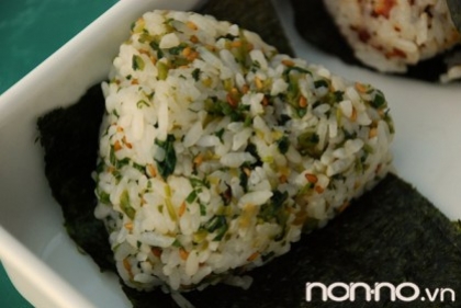 Cơm trộn rau củ cho người sợ tăng cân