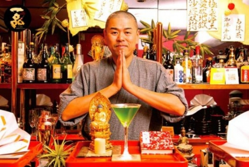 Vowz Bar: Độc đáo quán Bar của các nhà sư