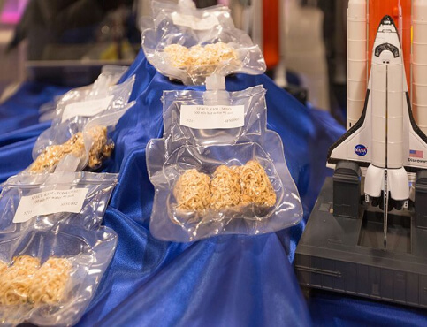 Mì “Space Ram”.