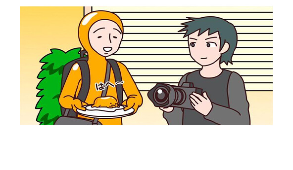 Gudetama còn có cho mình anh chàng hàng xóm Nisetama-san (dịch là Trứng Giả Mạo), vì quá thần tượng trứng lười đến nỗi rơi vào trạng thái ngỡ mình là Gudetama.