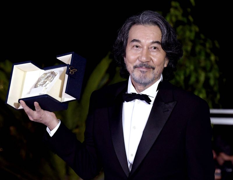 Những màn thể hiện ấn tượng của Koji Yakusho trước chiến thắng ở Cannes