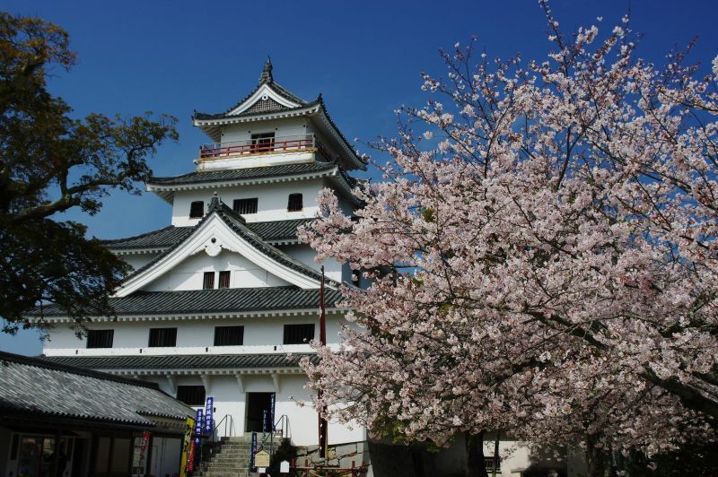 lâu đài karatsu