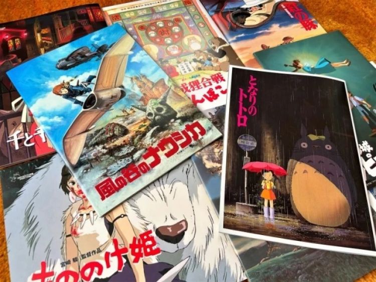 tập sách và poster những anime cũ của ghibli được tái phát hành tập sách và poster những anime cũ của ghibli được tái phát hành