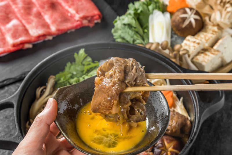 cách ăn sukiyaki chuẩn nhật