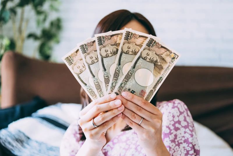Cách phụ nữ Gen Y xứ Phù Tang tiêu tiền để chữa lành. Cách phụ nữ Gen Y xứ Phù Tang tiêu tiền để chữa lành.
