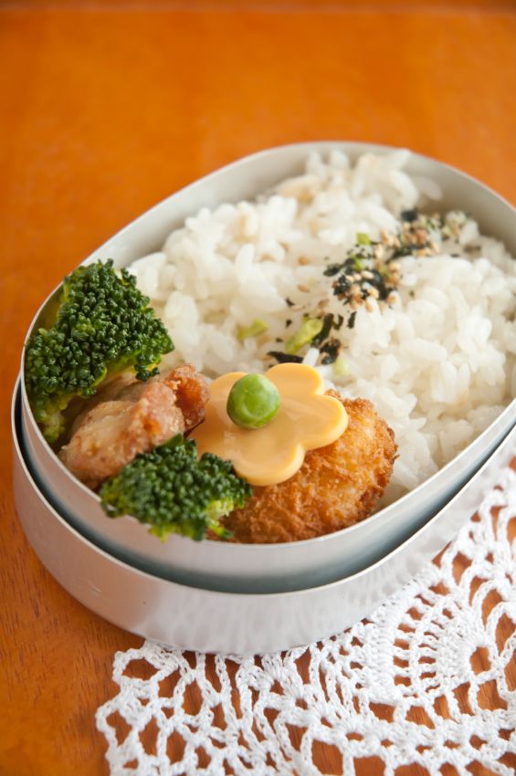 Cơm hộp Bento gửi gắm cả tình yêu