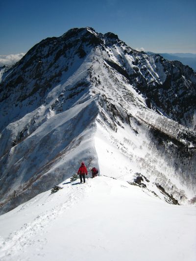 ngọn núi tử thần Tanigawadake ngọn núi tử thần Tanigawadake