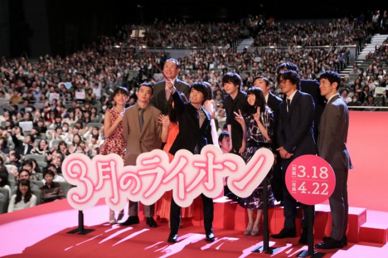 Kasumi Arimura diện đầm xuyên thấu đầy quyến rũ tại sự kiện chiếu thử phim “Sangatsu no Lion”