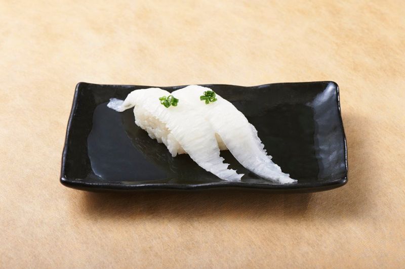 Sushi nigiri Engawa món hot nhất ở Chiyoda Sushi