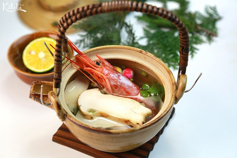 súp nấm Matsutake Dobin Mushi